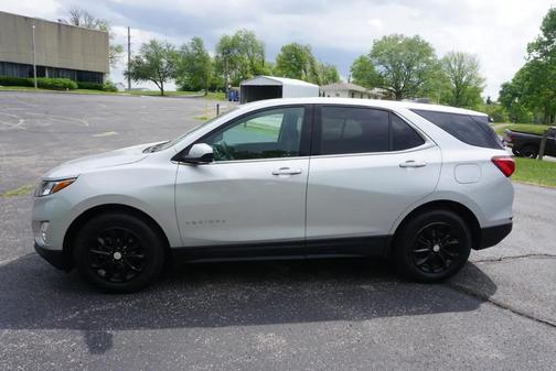 Silver Ice Metallic 2020 Chevrolet Equinox 1LT