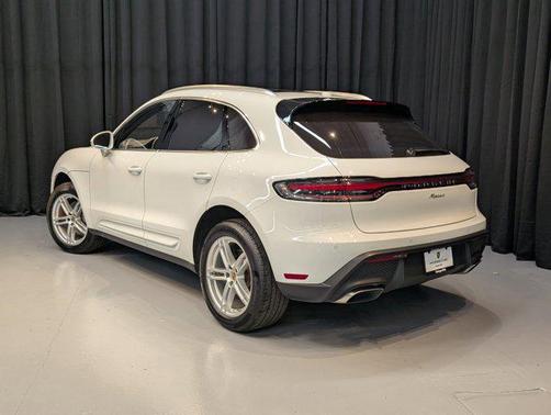 2024 Porsche Macan Base