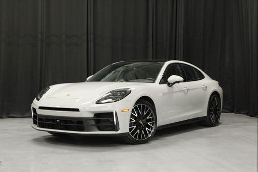 Chalk 2025 Porsche Panamera 4