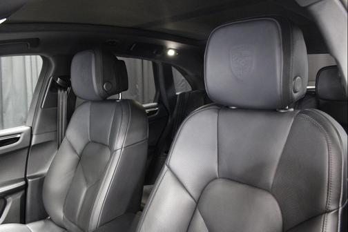 2025 Porsche Macan T