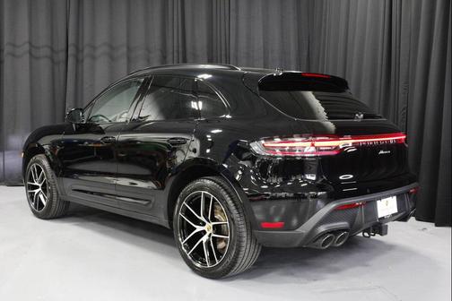 2025 Porsche Macan T