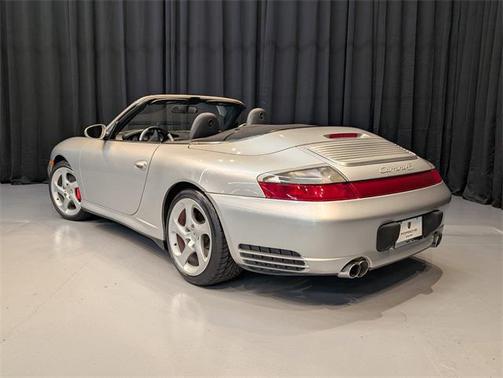 2004 Porsche 911 Carrera 4S