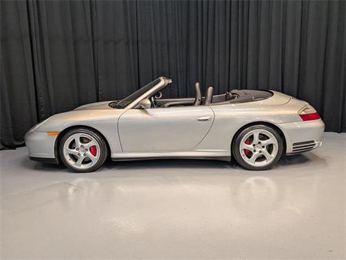 2004 Porsche 911 Carrera 4S