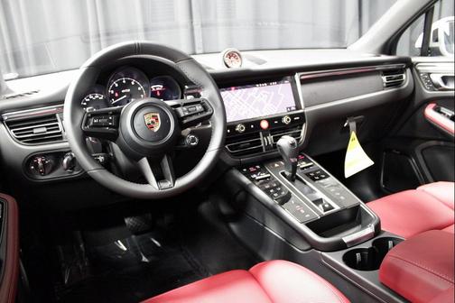2026 Porsche Macan GTS