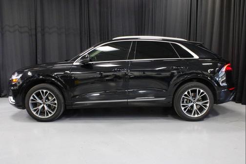 2023 Audi Q8 55 Premium Plus