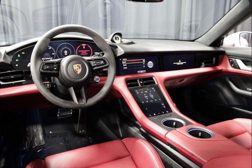 2024 Porsche Taycan GTS