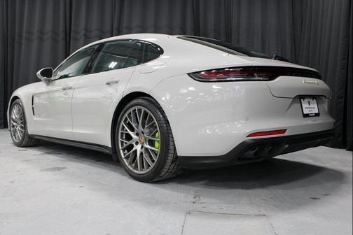 2023 Porsche Panamera 4S