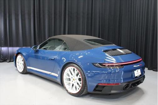 2023 Porsche 911 Carrera GTS