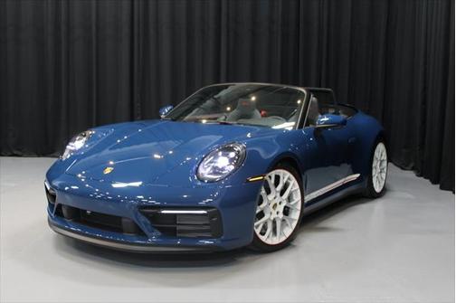 2023 Porsche 911 Carrera GTS