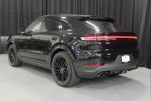 2025 Porsche Cayenne S