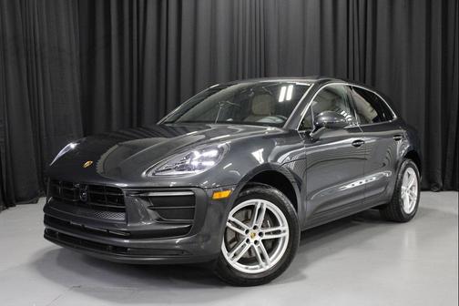 2025 Porsche Macan T