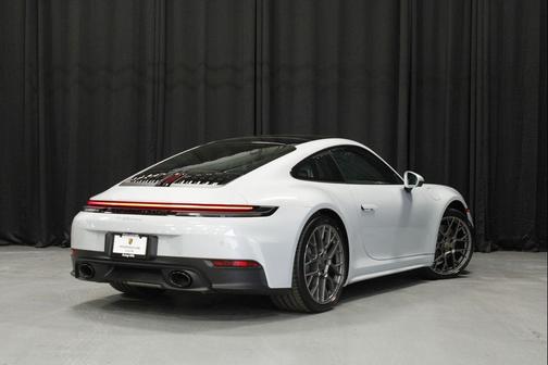Ice Grey Metallic 2026 Porsche 911 Carrera