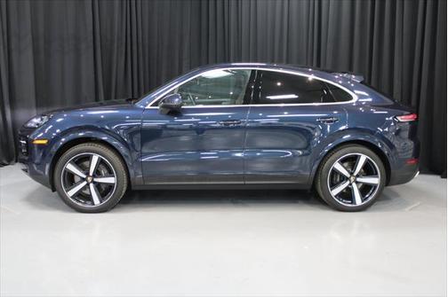 2025 Porsche Cayenne Base