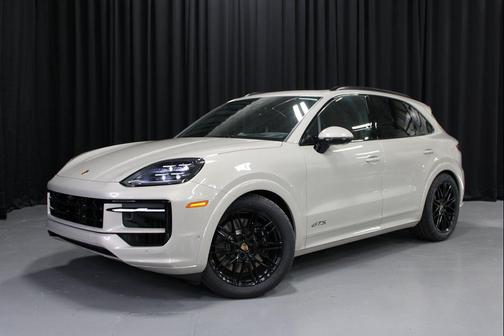 2025 Porsche Cayenne GTS
