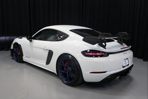 2025 Porsche 718 Cayman GT4 RS