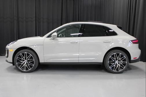 2025 Porsche Macan 