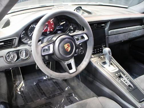 2019 Porsche 911 Carrera GTS