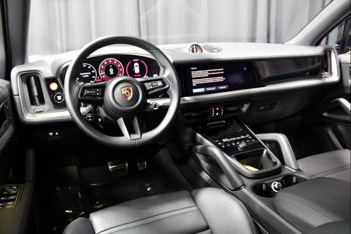 2024 Porsche Cayenne S