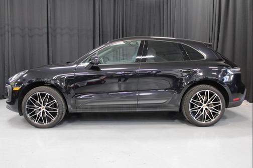 2025 Porsche Macan T