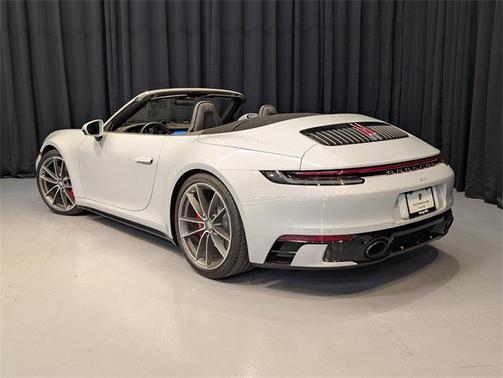 2024 Porsche 911 Carrera 4S Cabriolet