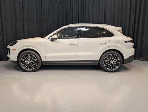 2024 Porsche Cayenne AWD