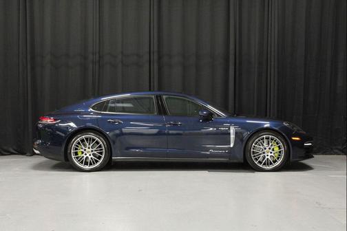 Night Blue Metallic 2023 Porsche Panamera 4 Executive