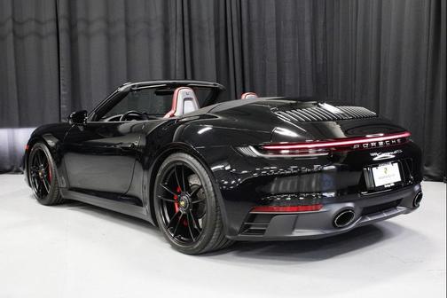 2022 Porsche 911 Carrera GTS