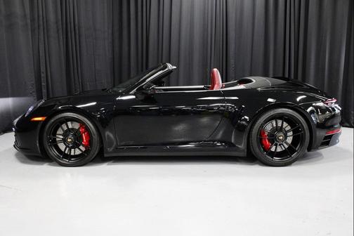 2022 Porsche 911 Carrera GTS