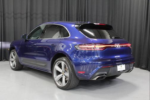 2025 Porsche Macan