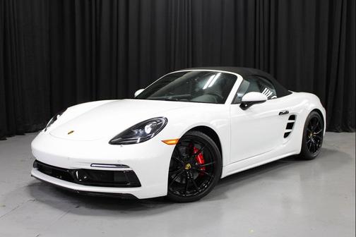 2025 Porsche 718 Boxster S