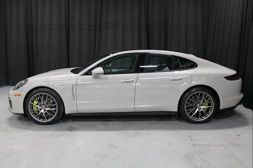 2023 Porsche Panamera 4S