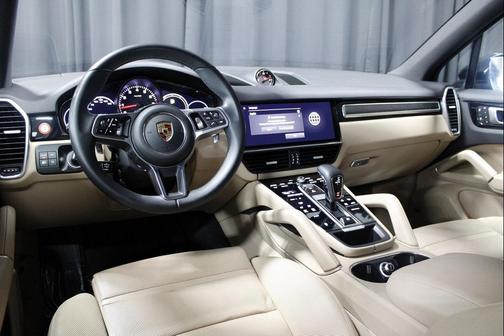 2023 Porsche Cayenne Platinum Edition