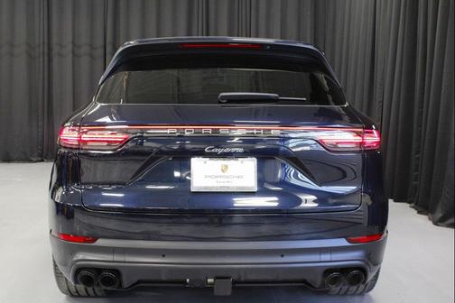 2023 Porsche Cayenne Platinum Edition