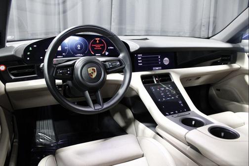 2021 Porsche Taycan 