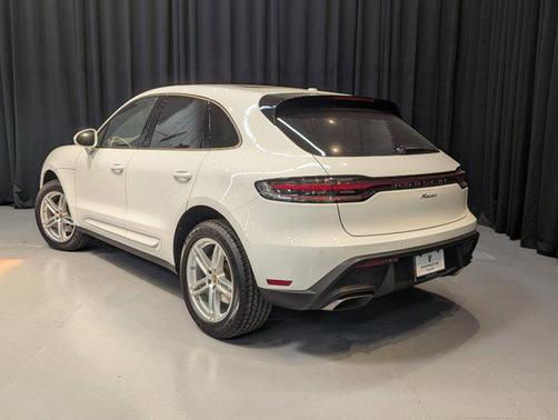 2024 Porsche Macan Base