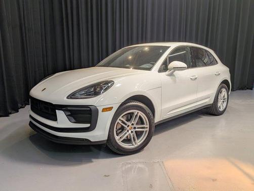 2024 Porsche Macan Base