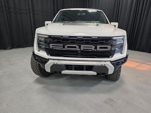 Star White Metallic Tri-Coat 2024 Ford F-150 Raptor
