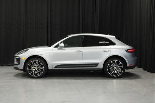 Dolomite Silver Metallic 2026 Porsche Macan Macan