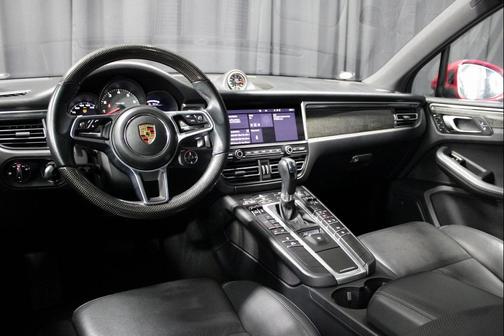 2021 Porsche Macan S