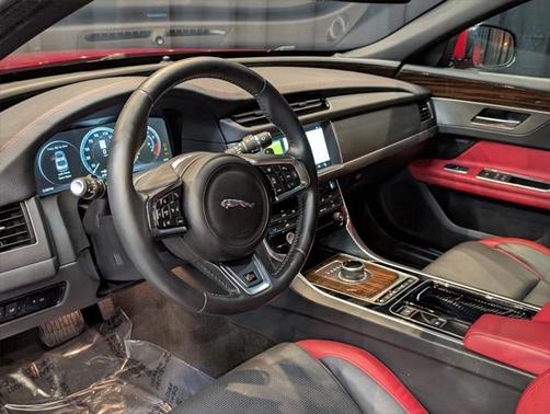 2017 Jaguar XF S