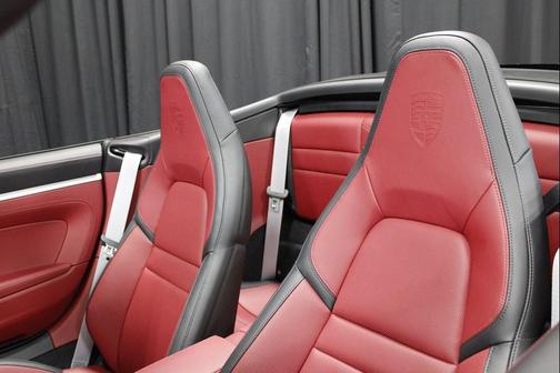 2025 Porsche 911 Carrera