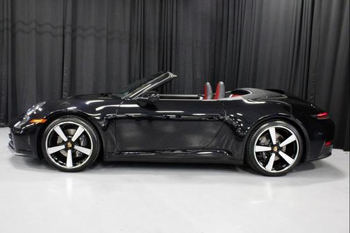 2025 Porsche 911 Carrera