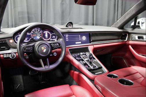 2022 Porsche Panamera GTS