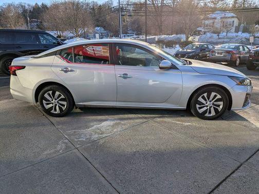 2023 Nissan Altima S FWD