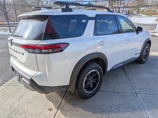 2024 Nissan Pathfinder Rock Creek 4WD
