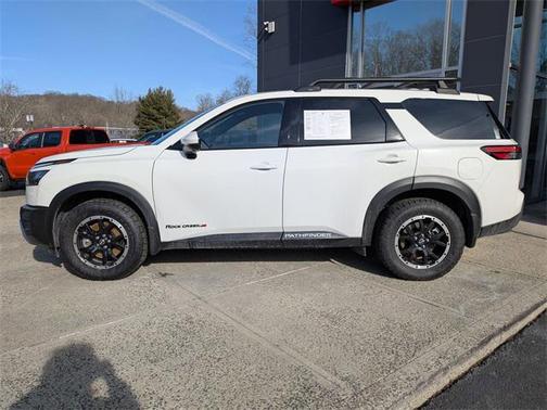 2024 Nissan Pathfinder Rock Creek 4WD