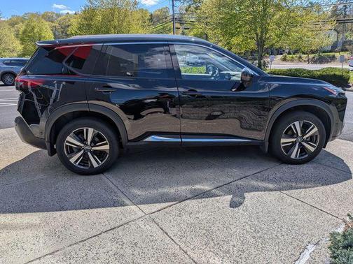 Super Black 2023 Nissan Rogue Platinum