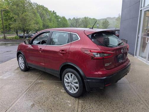 2022 Nissan Rogue Sport S