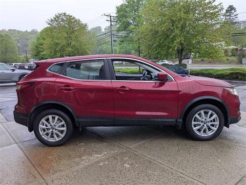 2022 Nissan Rogue Sport S