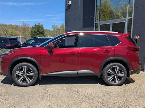 2025 Nissan Rogue SL